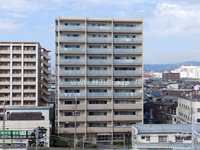 ジオ阪急塚口プレミールの外観（南西側から）