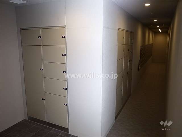 共用ポストと宅配ボックス