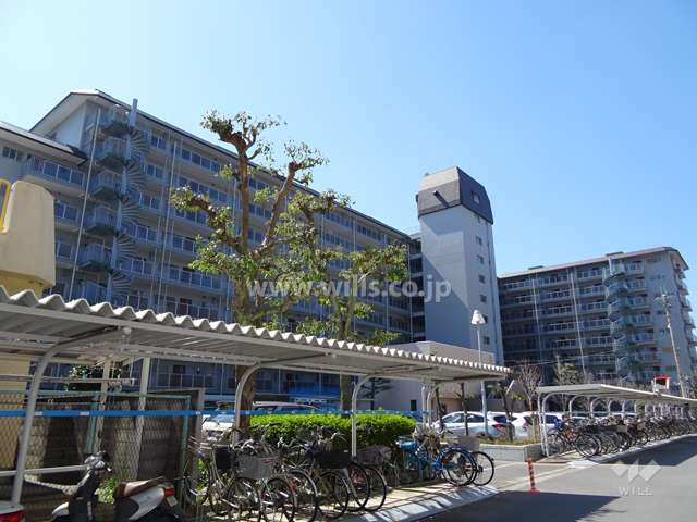 ローレルハイツ茨木1号棟（北東側から）