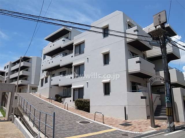 セントポリア豊中永楽荘の外観（南東側から）