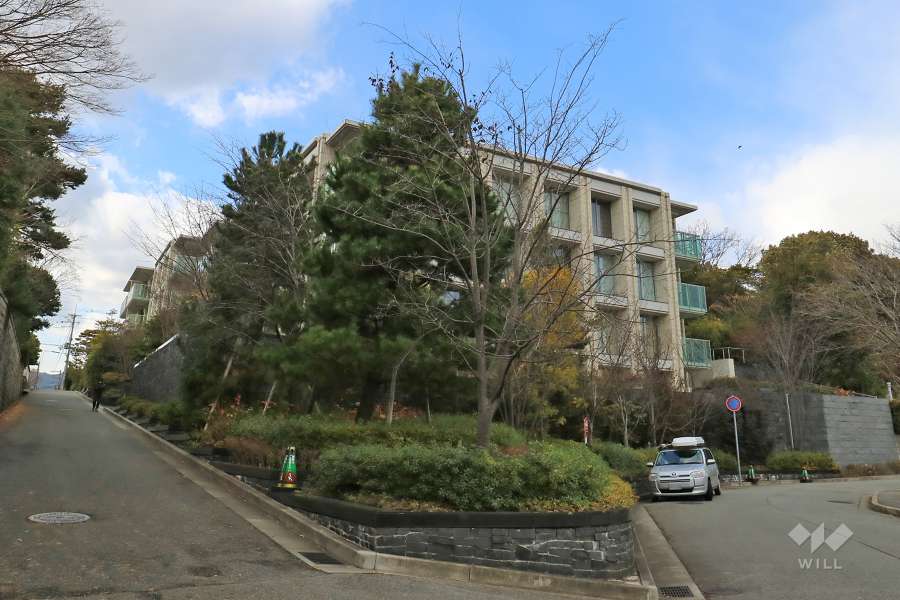 プラウド夙川名次町の外観（南東側から）