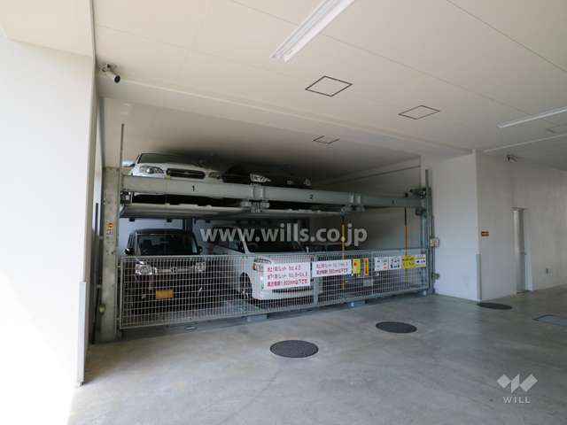 敷地内駐車場（屋内機械式）