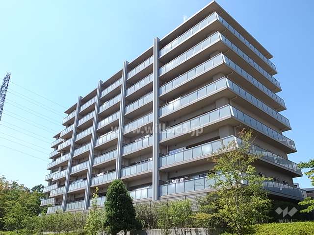 ライオンズ南千里佐竹台グランハートソレイユヴィラの外観（北東側から）