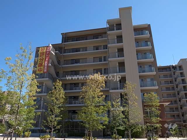 エルグレース彩都箕面A棟（パークフラッツ）の外観（北側から）