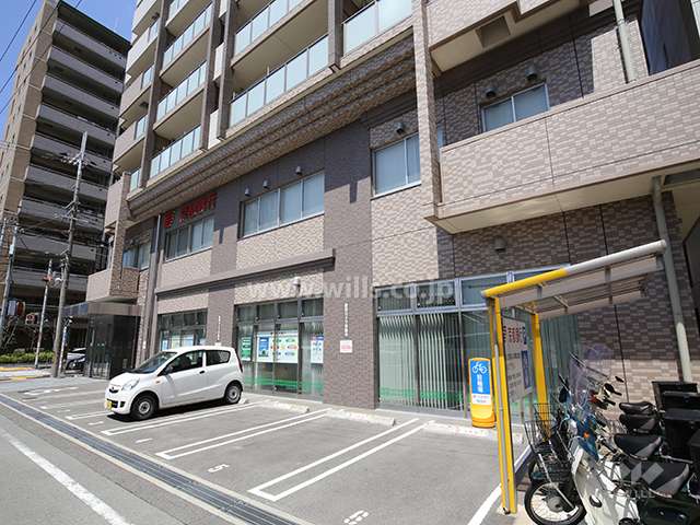 建物の1階、2階は店舗部分。