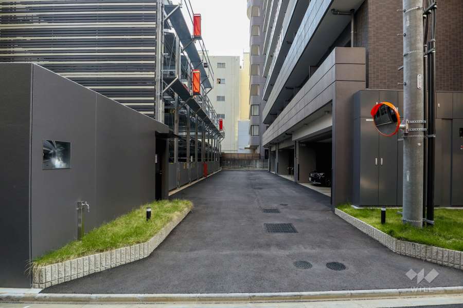 駐車場の出入口