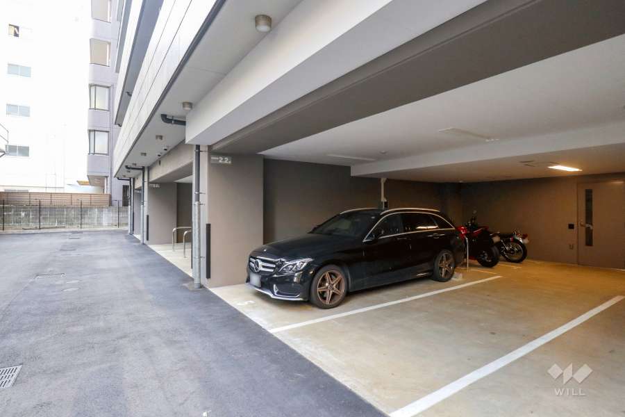 敷地内駐車場（屋内平面式）