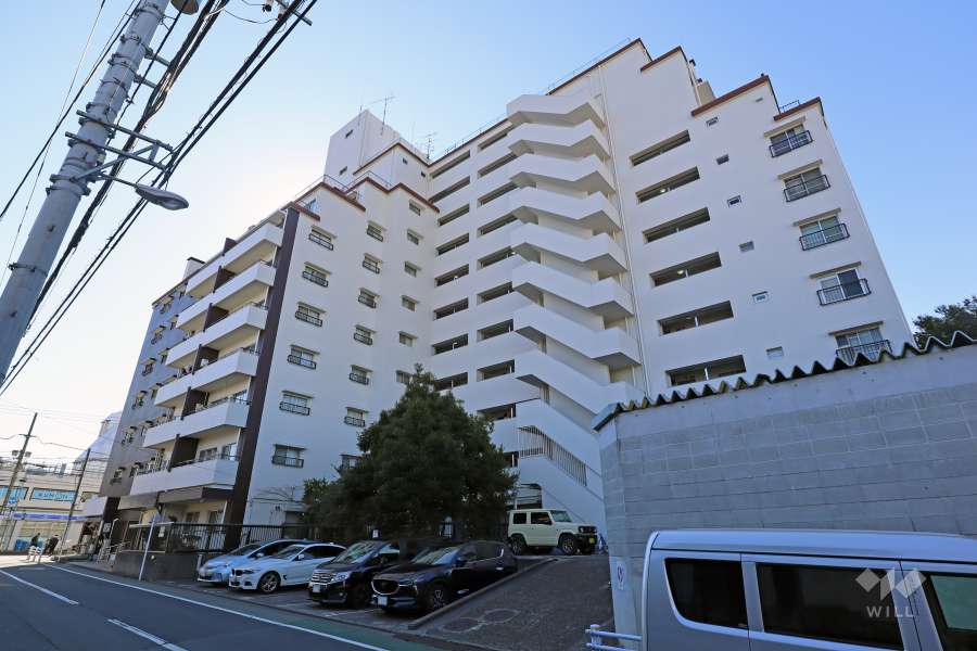 日商岩井上高田マンションの外観（北側から）
