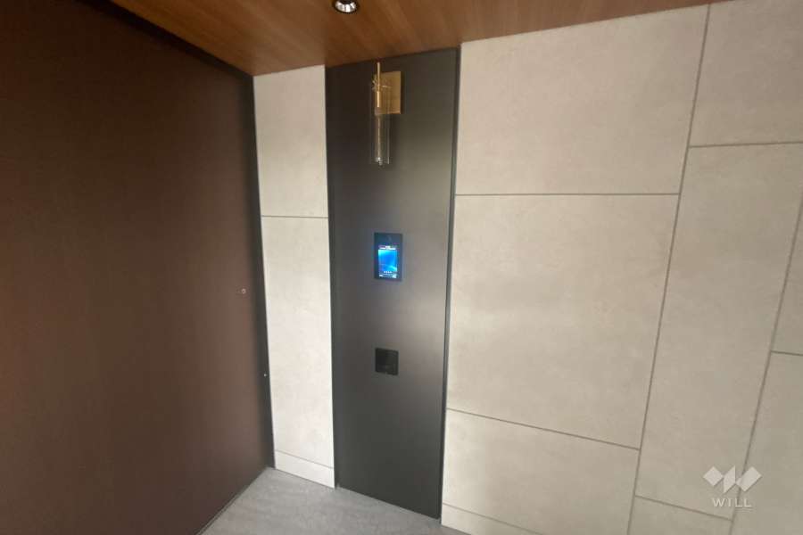 エントランスはオートロック付きです。