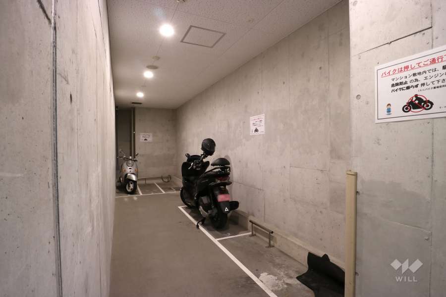 バイク置場