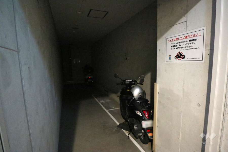 バイク置場