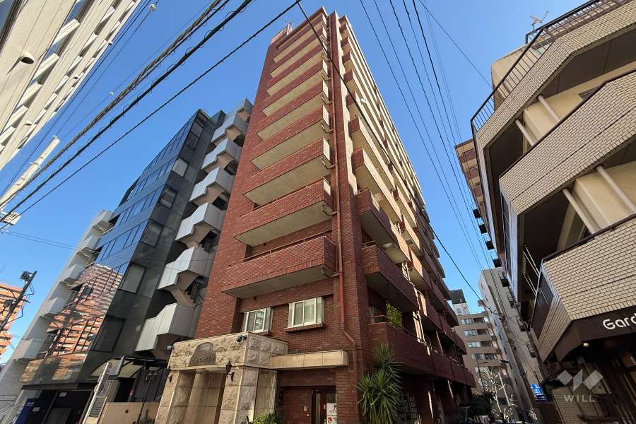 クイーンズコートオークラの外観（南西側から）