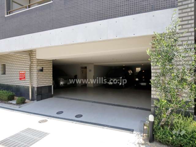 敷地内駐車場（屋内平面式）