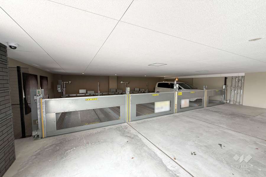 敷地内駐車場（屋内機械式）