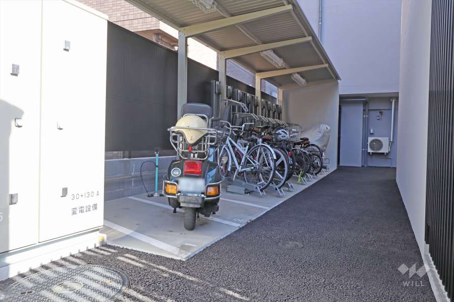 駐輪場（屋根付き）