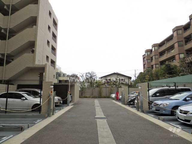 敷地内駐車場（屋外機械式）