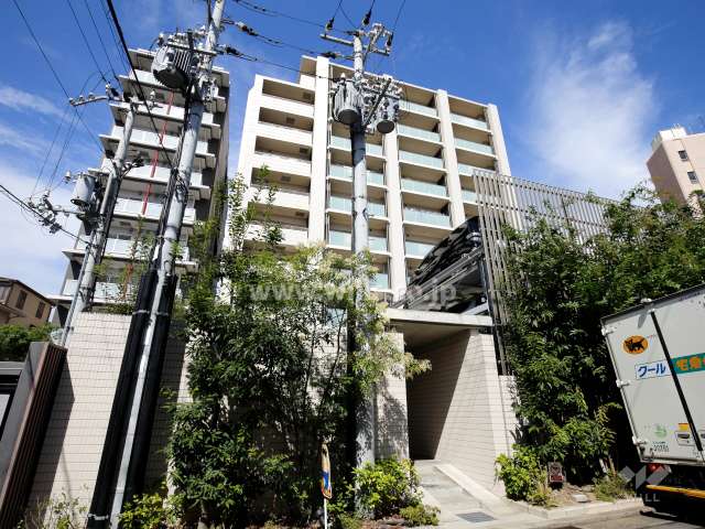 プラウド夙川松下町の外観（南西側から）