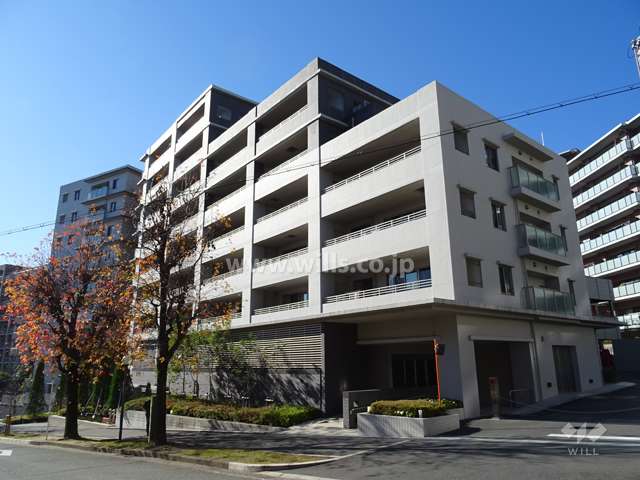 プレミスト千里佐竹台の外観（北東側から）
