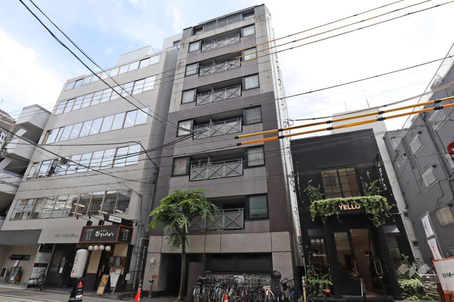 グランドシーズ心斎橋の外観（北西側から）