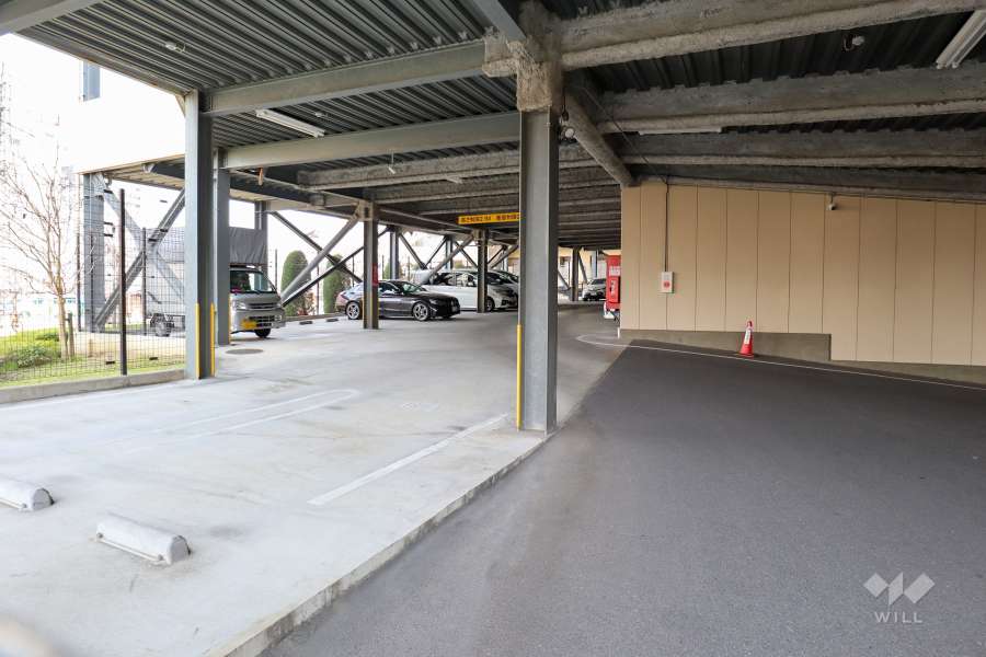 敷地内駐車場（自走式立体）