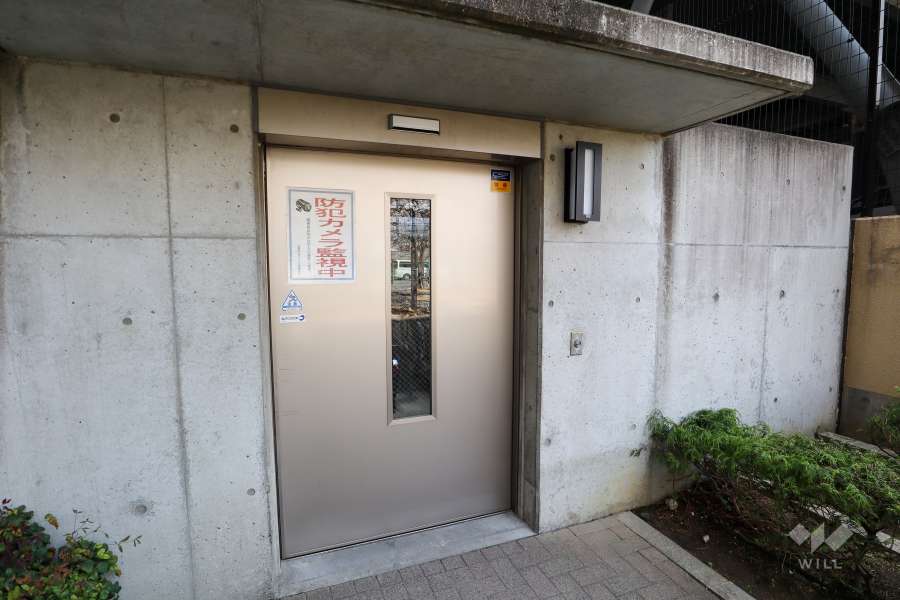 駐輪場の出入口