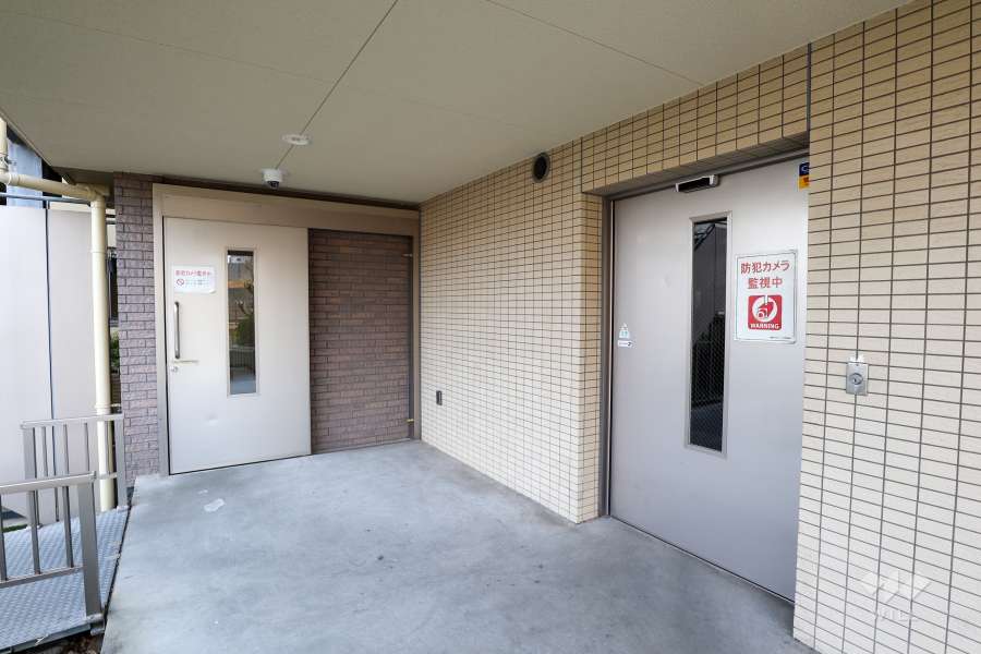 駐輪場・バイク置き場の出入口