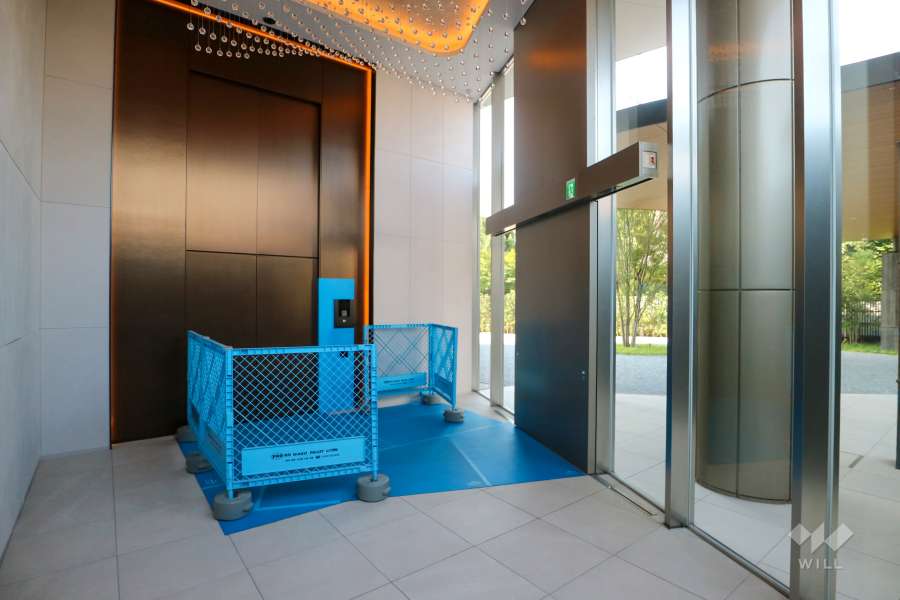 エントランスホール