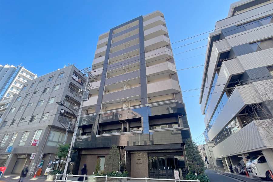 グローベルザ・リミテッド四ツ谷の外観（西側から）