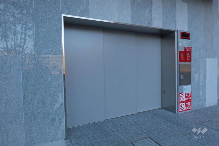 駐車場の出入り口
