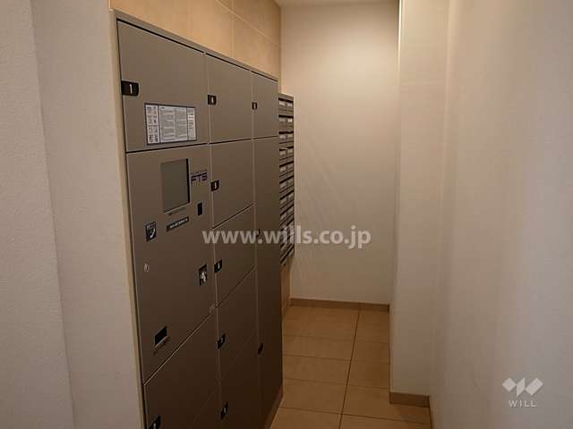 宅配ボックスと共用ポスト