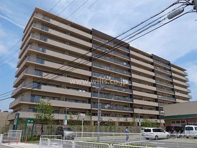 アークレジデンス尼崎立花の外観（南西側から）