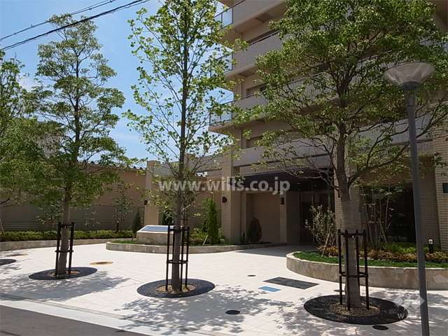 エントランス前のスペース