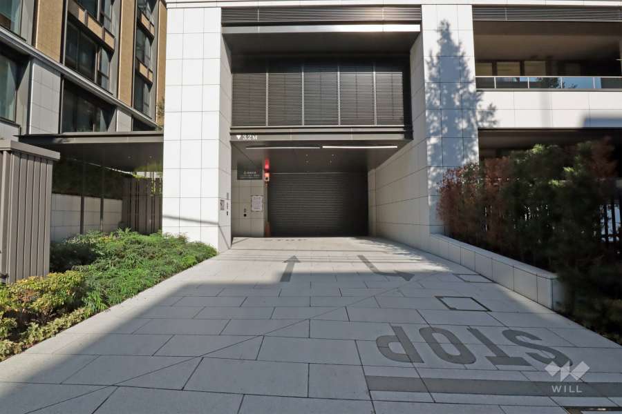 駐車場の出入り口