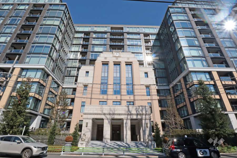 三田ガーデンヒルズパークマンションの外観（南側から）