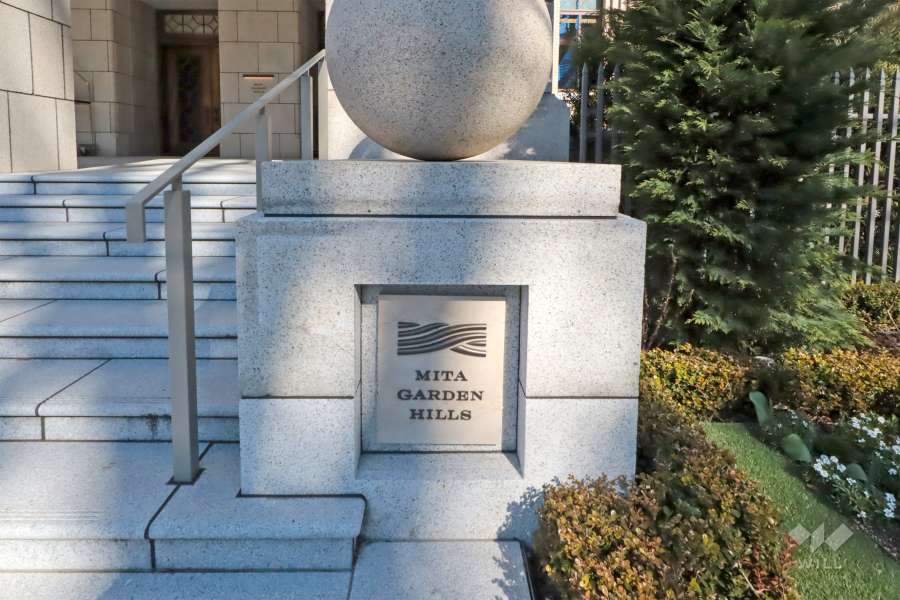 マンションの銘板