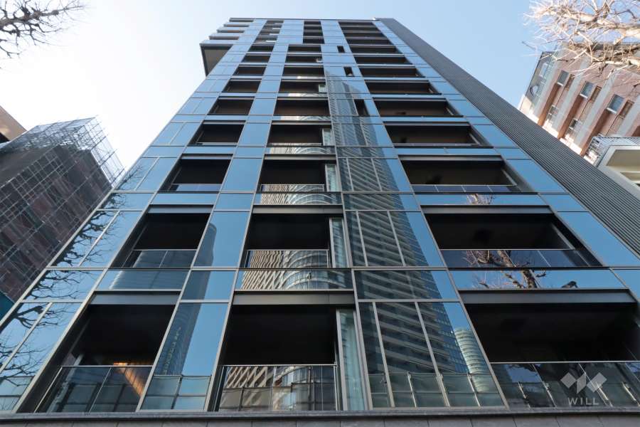 ロイヤルシーズン六本木の外観(東側から)