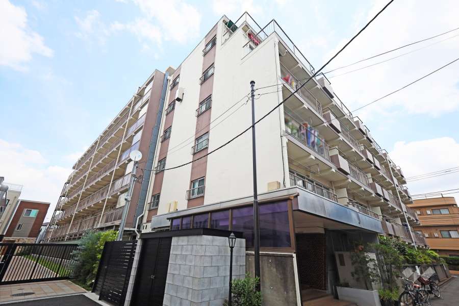 ニュー武蔵野マンションの外観（西側から）