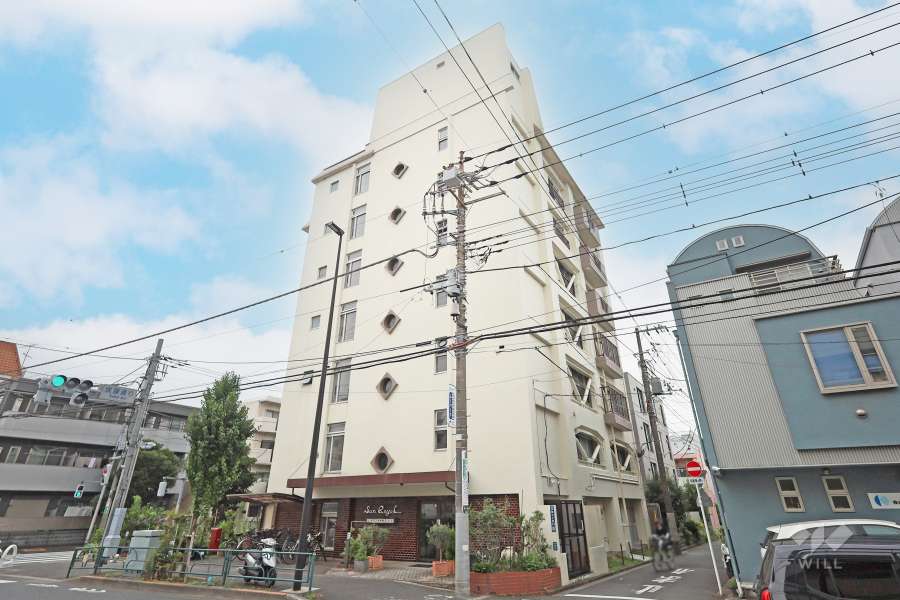サンロイヤルマンションの外観（北側から）