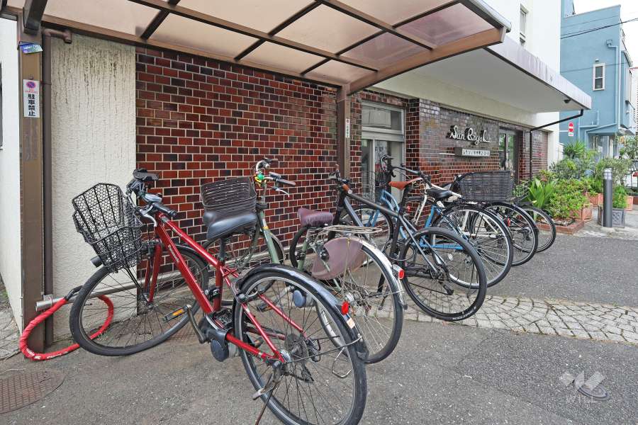 駐輪場（屋根付き）