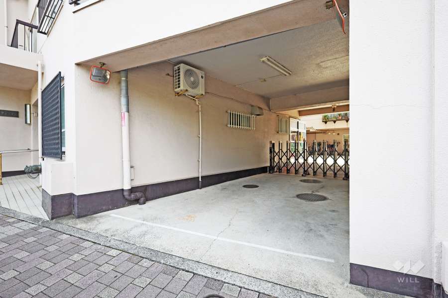 駐車場の出入口
