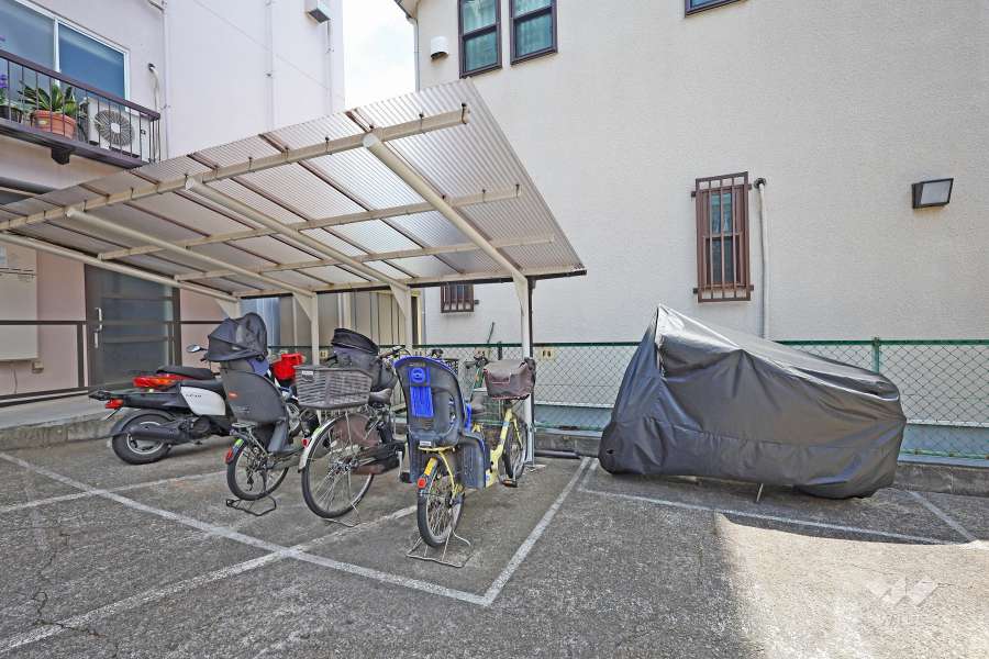 バイク置場・駐輪場