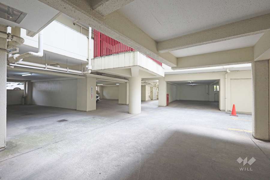 敷地内駐車場（屋内平面式）　