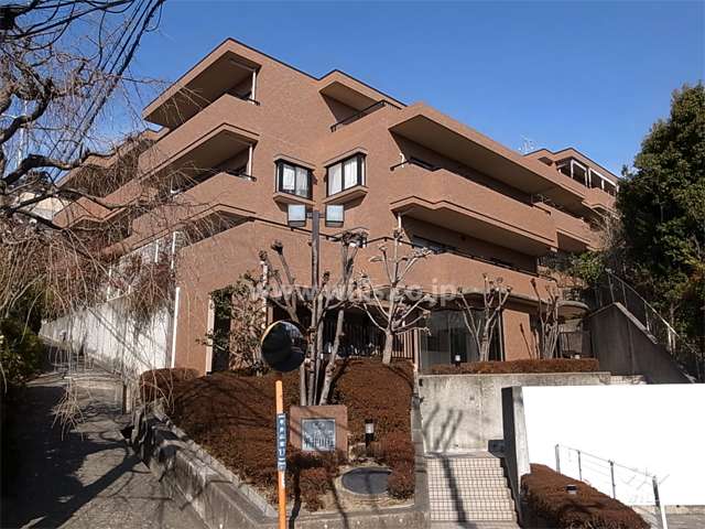 藤和ライブタウン平井山荘の外観（南側から）