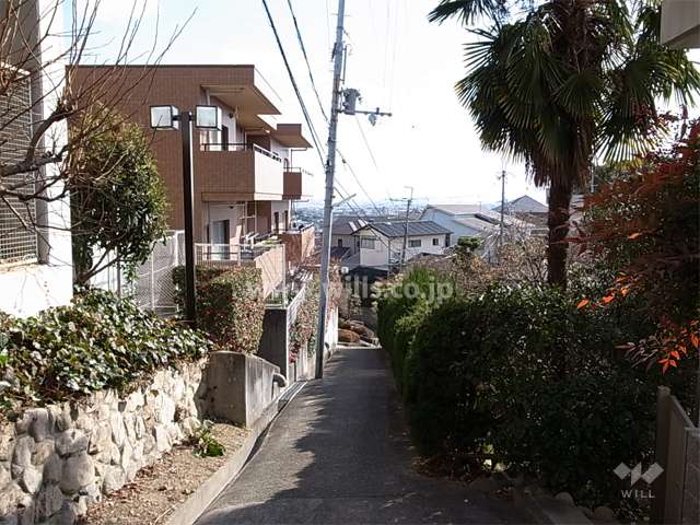 藤和ライブタウン平井山荘は高台の閑静な住宅地にあります。
