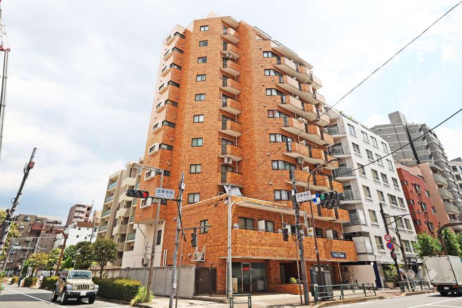 ヴィザージュ三鷹の外観（北西側から）