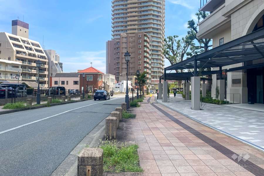 敷地北側の前面道路（観光プロムナード）