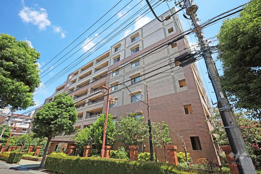 グランスイート三鷹下連雀の外観（南西側から）