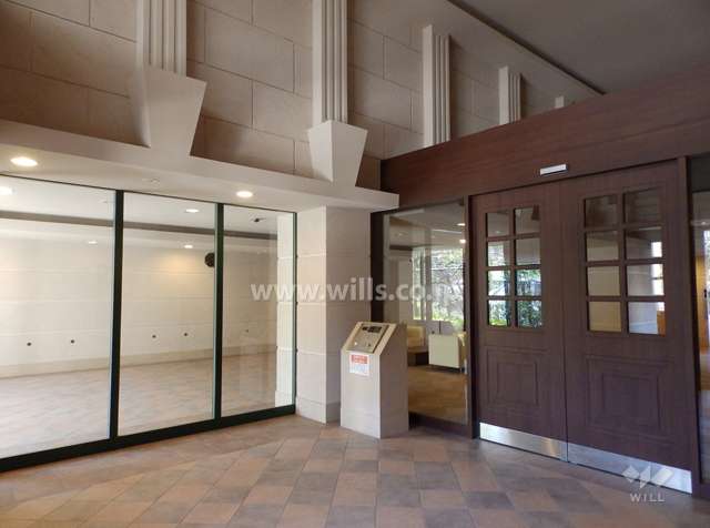 エントランスホール（オートロック付き）