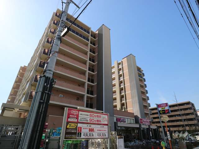 ブランズ西宮北口の外観（北東側から）