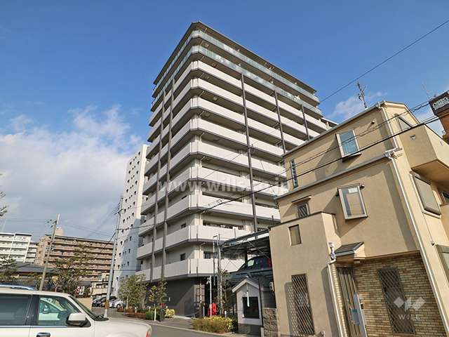 ウェリス伊丹郷町の外観（南西側から）